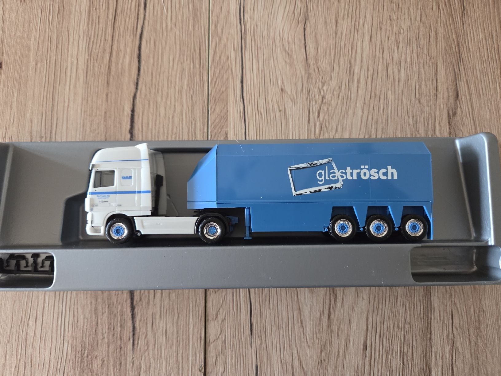 Herpa Voitures modèles: DAF XF Rö-Trans / Glaströsch – D'occasion à Urdorf par Drutsch