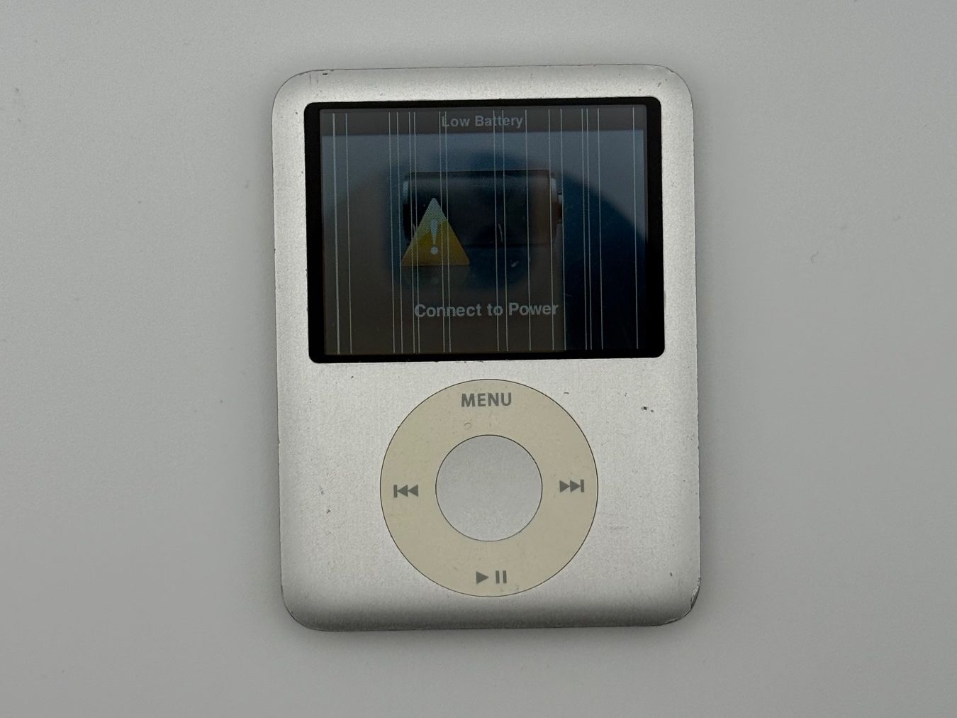 Apple Lettore multimediale portatile: Apple iPod Nano 3. Generation 4GB - Silber - Getestet – Usato da St. Gallen venduto da KumanekoDen