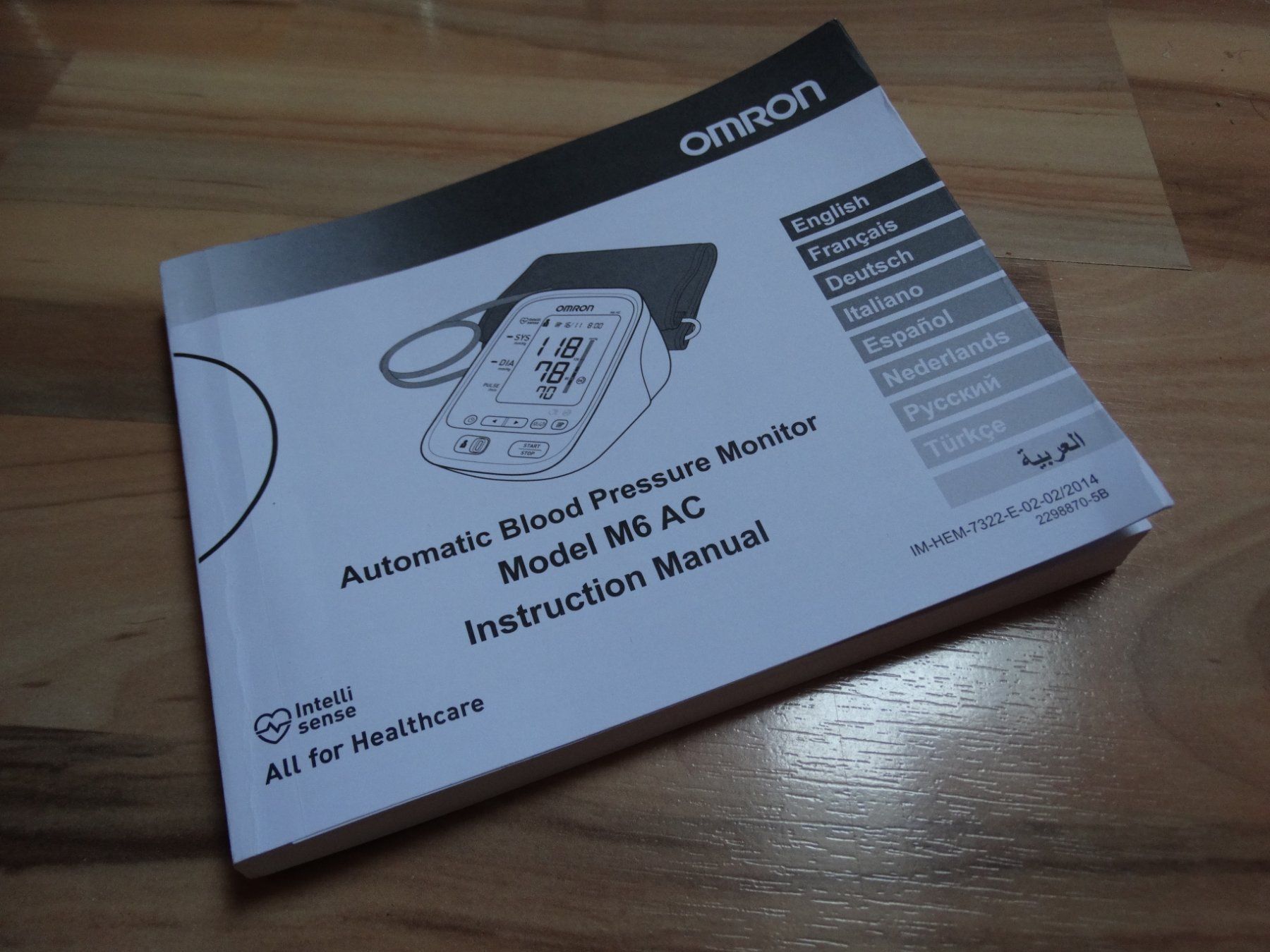 Omron Attrezzature mediche: OMRON M6 AC Intelisense - Blutdruckmessgerät – Usato da Seon venduto da Hl5703 3