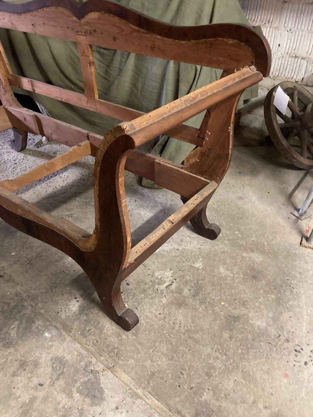 Sofas: Holzgestell zu antikem Canapé – Gebraucht aus Zollikofen von gamel01 2