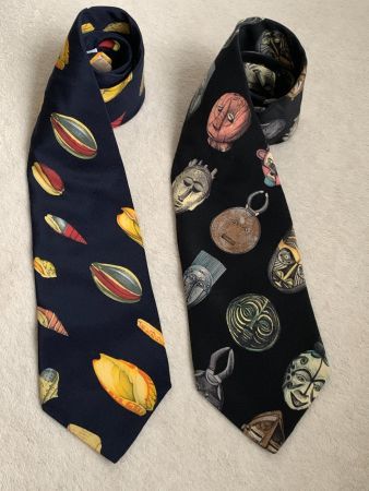 2 Seiden Krawatten, Muscheln/Masken-Motiv Roberto Angelico