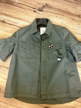 Damen Jacke Khaki Grösse S mit Broschen