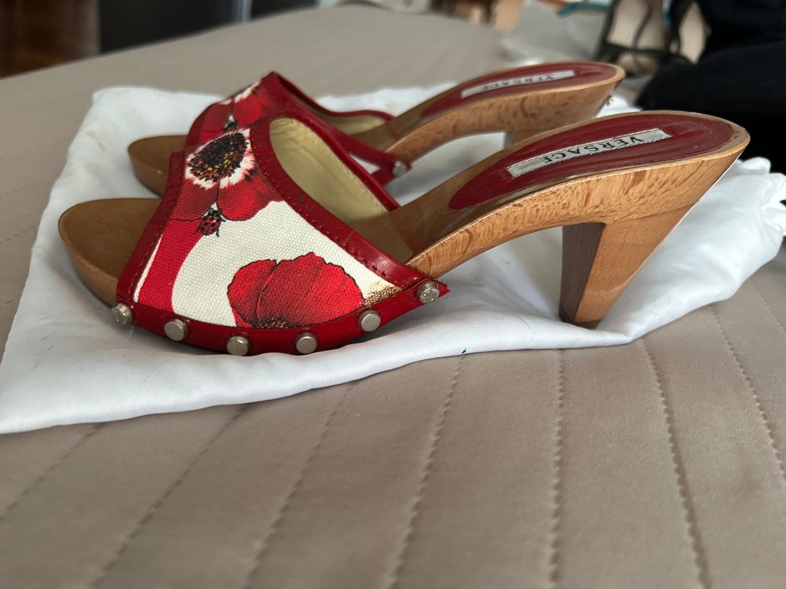 Versace Scarpe da donna: Damenschuh Versace – Usato da Zug venduto da Kaufwas 1