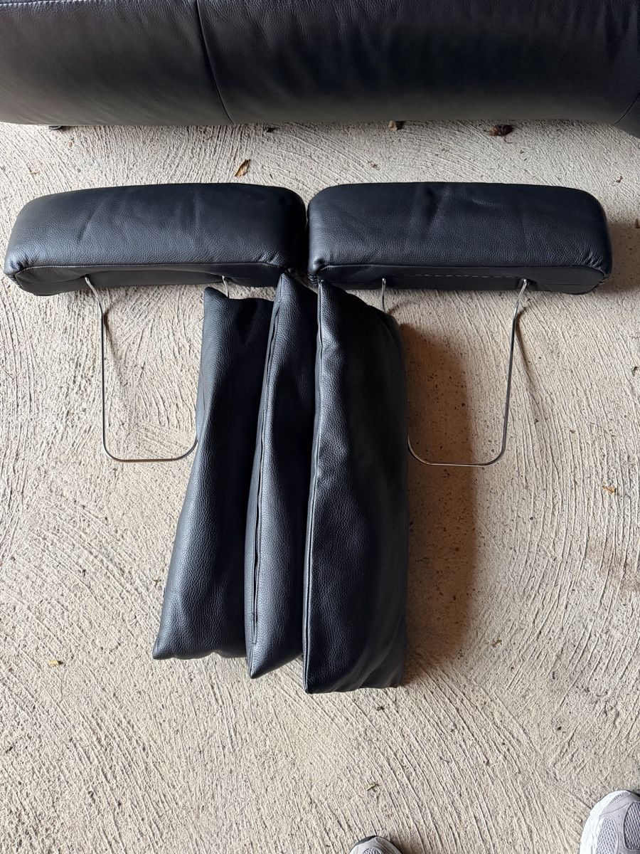 Sofas: Schwarze Ledercouch in Top Zustand! – Neu (gemäss Beschreibung) aus Bärschwil von raf_x5gg 3