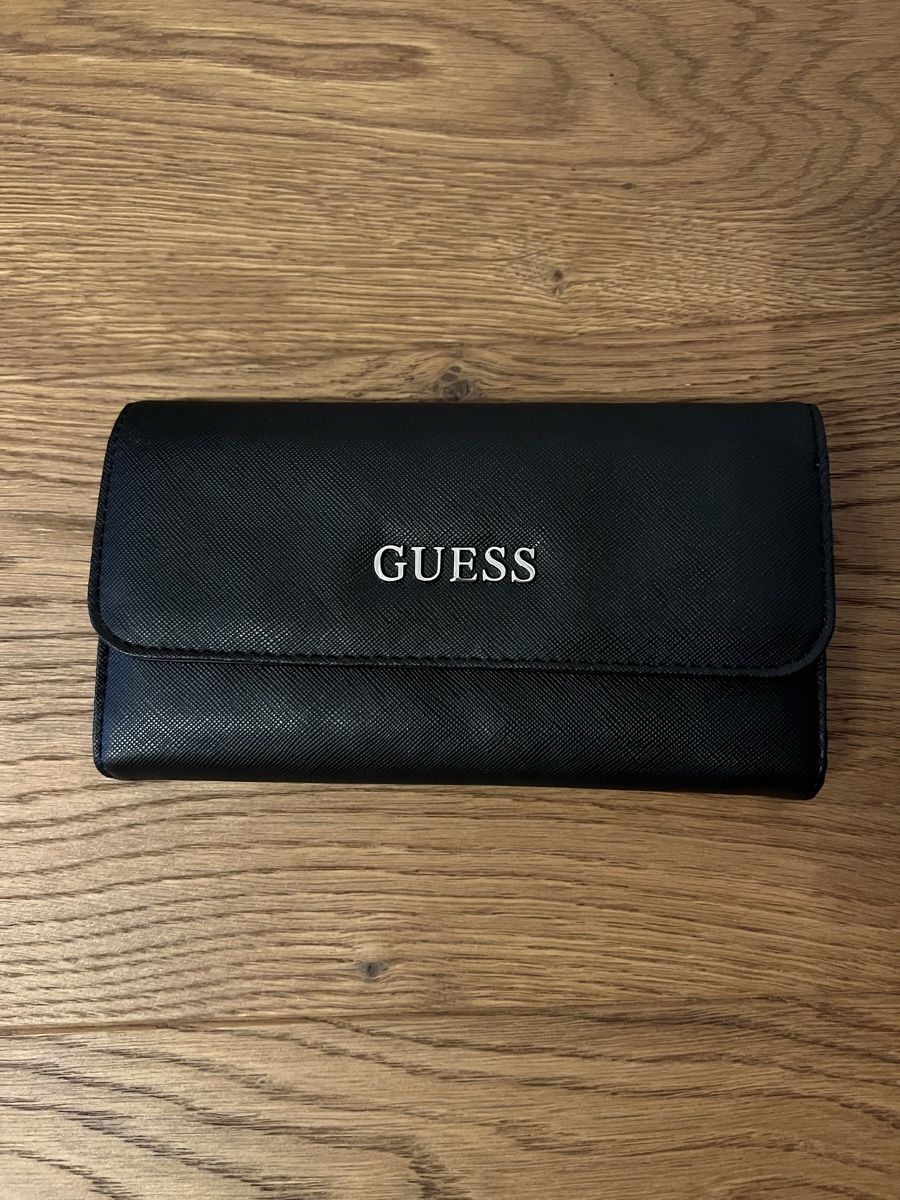 Guess Portamonete: Guess Portemonnaie – Usato da Möriken AG venduto da Golf_89