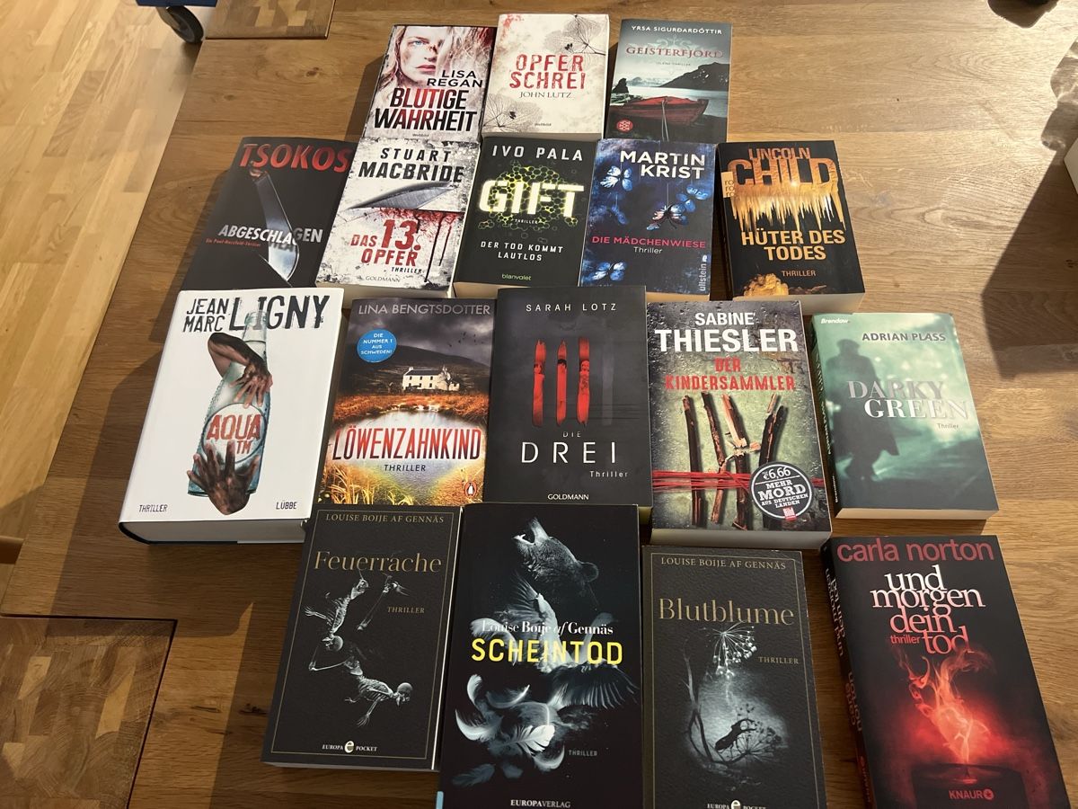 Libri: 17 Thriller im Packet – Nuovo (secondo la descrizione) da Uznach venduto da Apuutze 1
