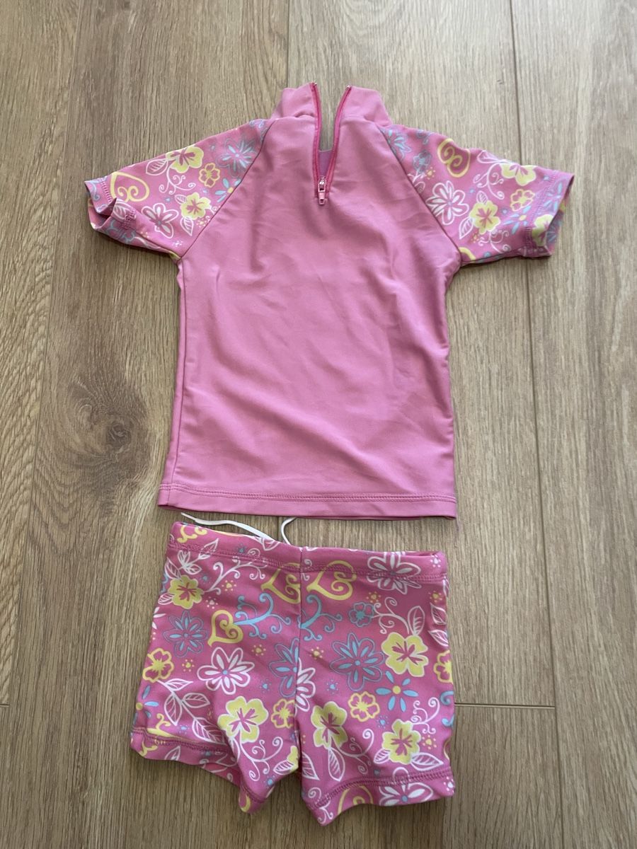 Costumi da bagno & Bikini: Herziges Badekleid, zweiteilig Gr.80 – Usato da Grosshöchstetten venduto da and_7gf5 1