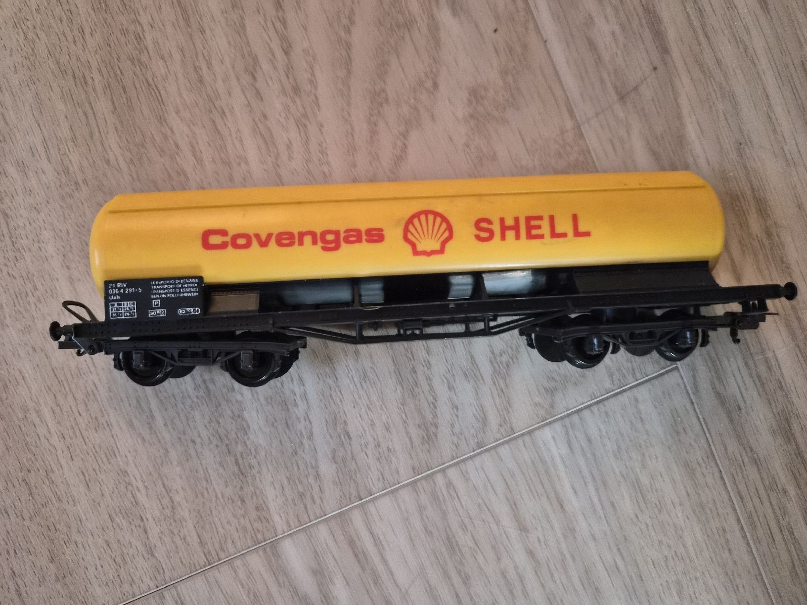 Modelleisenbahnen: Wagon citerne jaune Shell Covengas  – Defekt aus La Joux FR von car_ck96 2