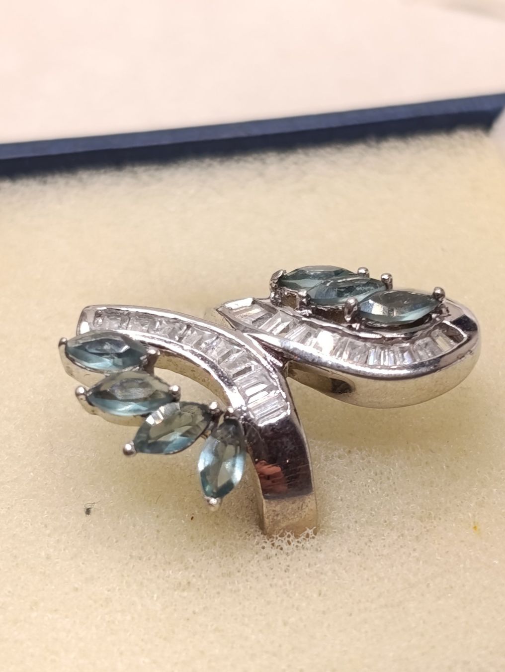 Ringe: Vintage versilberte Ring mit Schmucksteine Top – Gebraucht aus Steffisburg von 1.Schmuckschatulle 1
