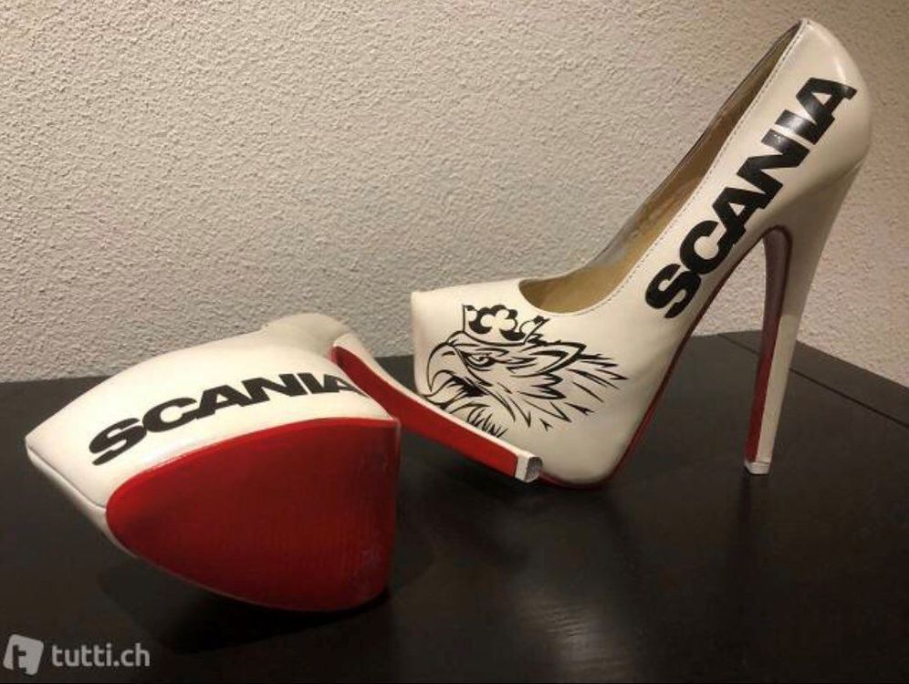 Scania store high heels