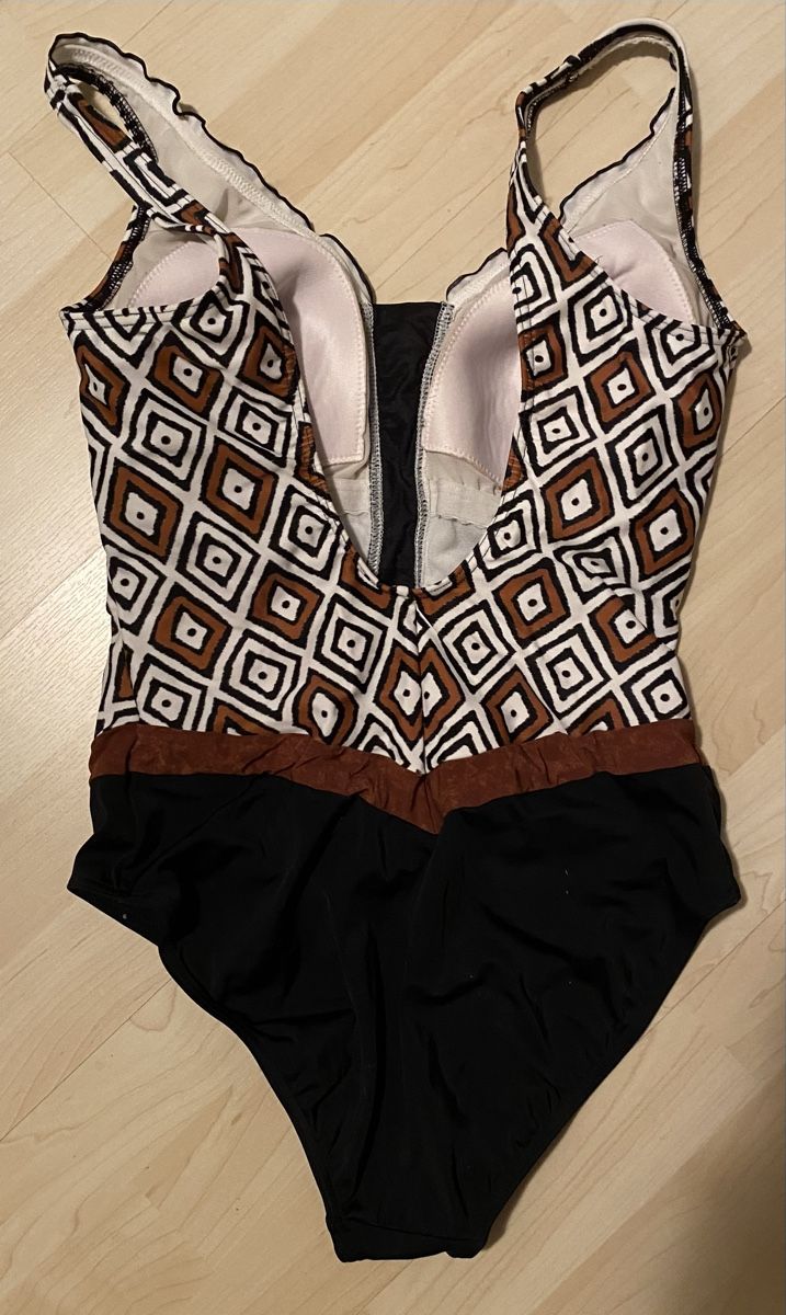 Sunflair Costumi da bagno & Bikini: SUNFLAIR Badeanzug D-Cup-Gr. 42  – Usato da Rheinfelden venduto da Tigerlilli 1