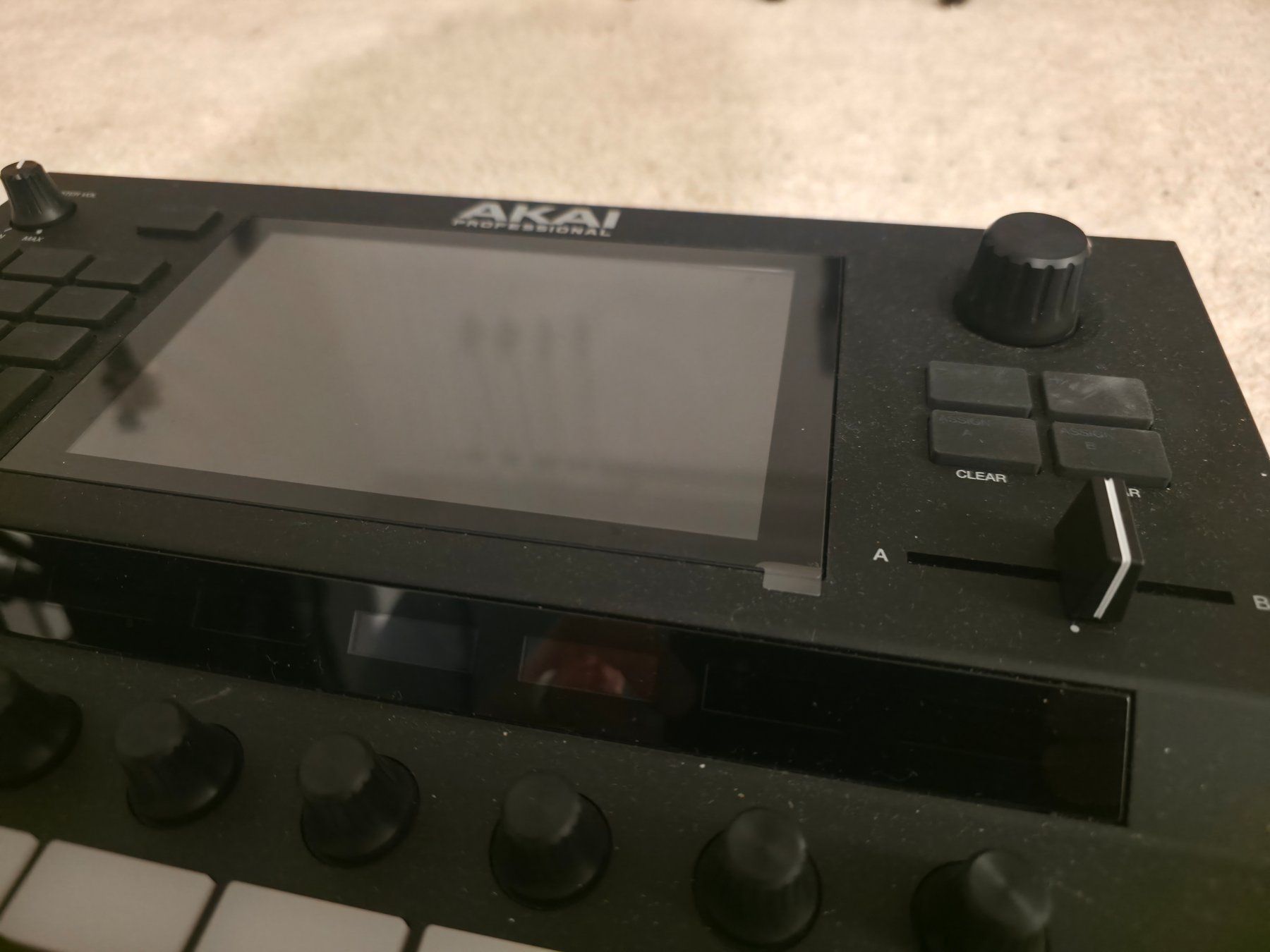 Strumenti musicali: Akai Force Standalone Music Production and Sampler Engine – Usato da Rüfenacht BE venduto da rap_lw7d 8