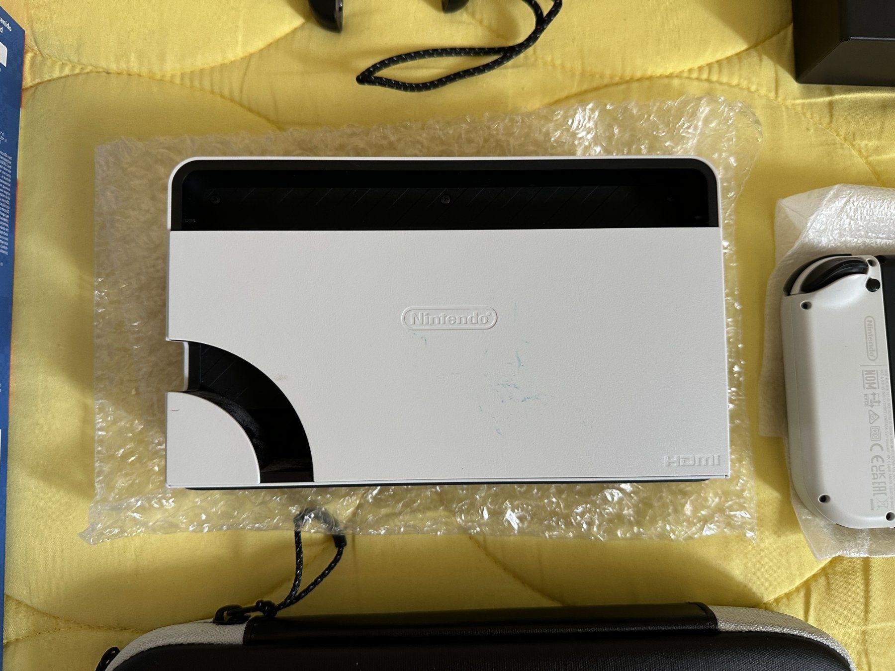 Nintendo Consoles: Nintendo Switch OLED + custodia – D'occasion à Minusio par alessvogel 4