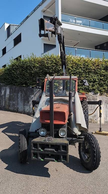 Veicoli commerciali: Massey Ferguson 135 SUP mit Ladekran – Usato da Hombrechtikon venduto da Stella8 4