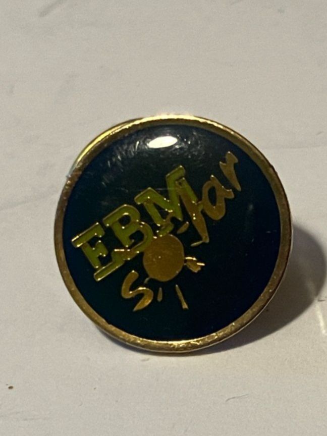 Plaketten & Abzeichen: 1 Pin EBM Solar – Gebraucht aus Basel von djwwpp