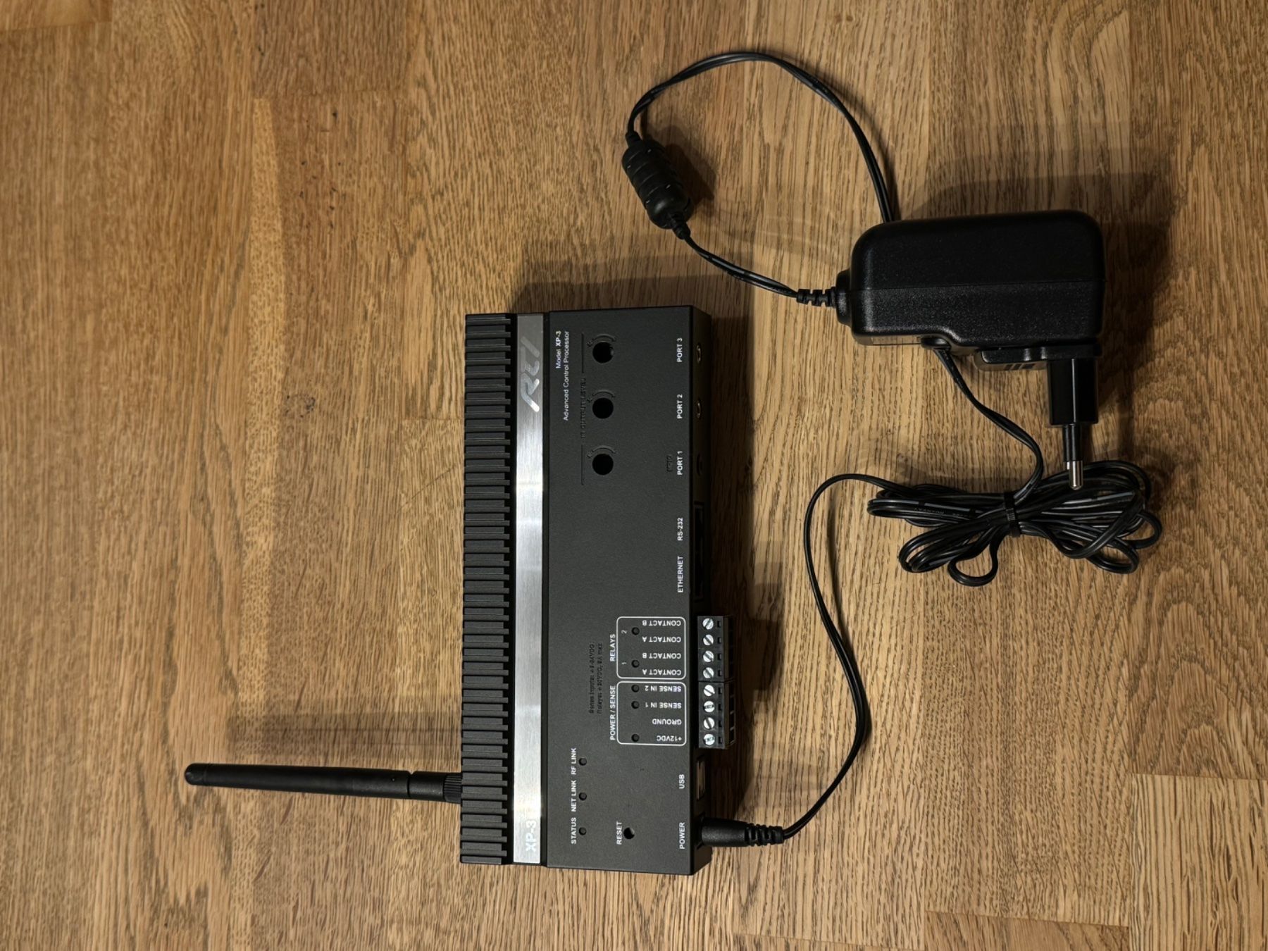 Amplificatori: RTI ZubehörKomp. inkl.Xp-3 Control Processor, Fernbedienung – Usato da Thun venduto da Topmat 2