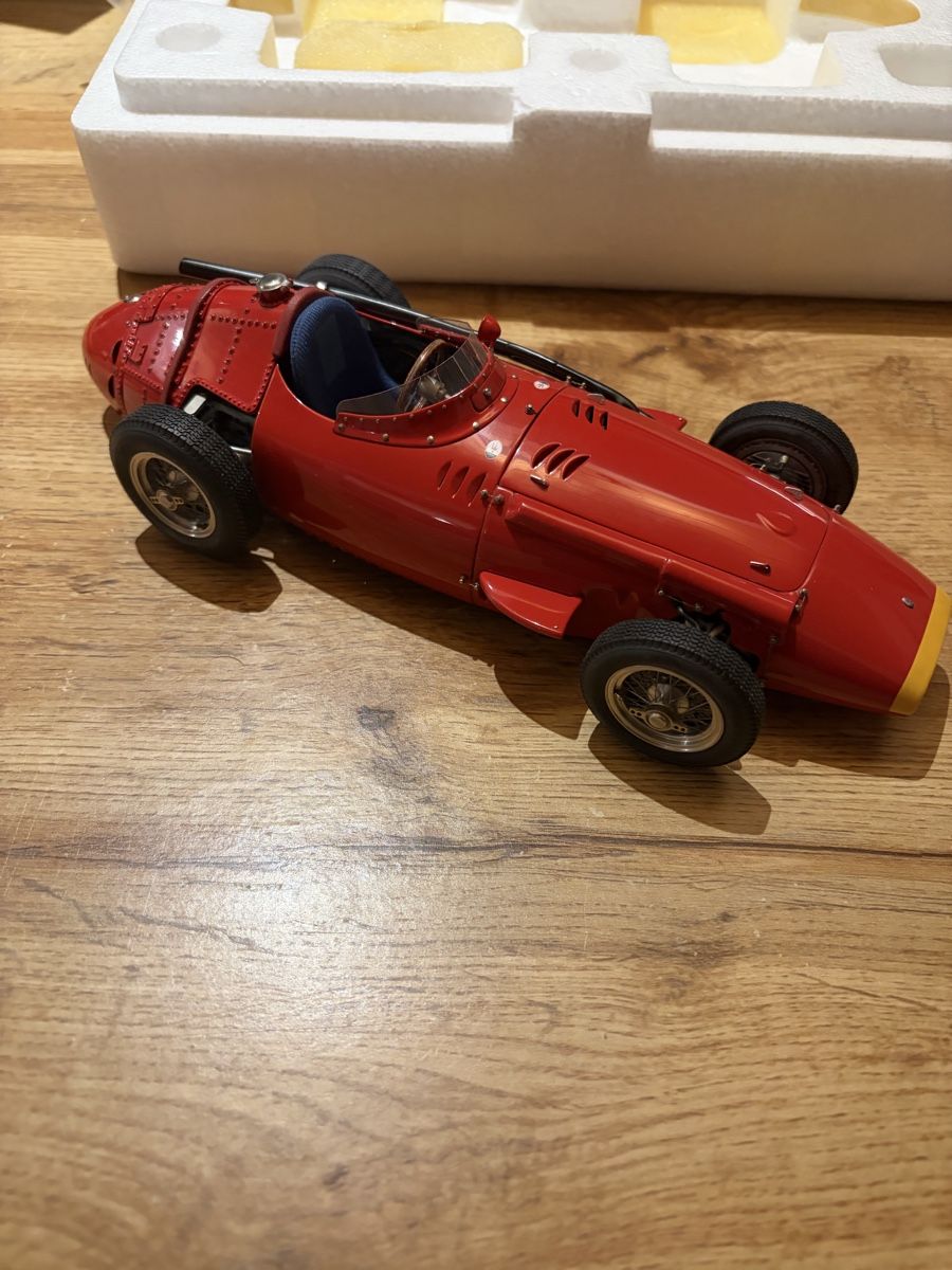 CMC Modellini d'auto: CMC Maserati 250F – Usato da Develier venduto da tia_kj9p