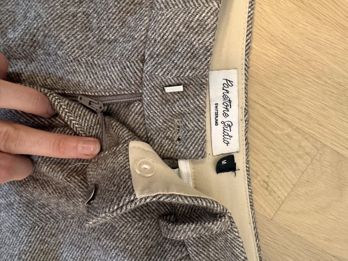 Pantaloni: Trousers Panettone Studio beige herringbone size M – Usato da Dübendorf venduto da ClaraS. 1