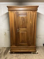 Bodensee-Schrank Nussbaum/Tannenholz