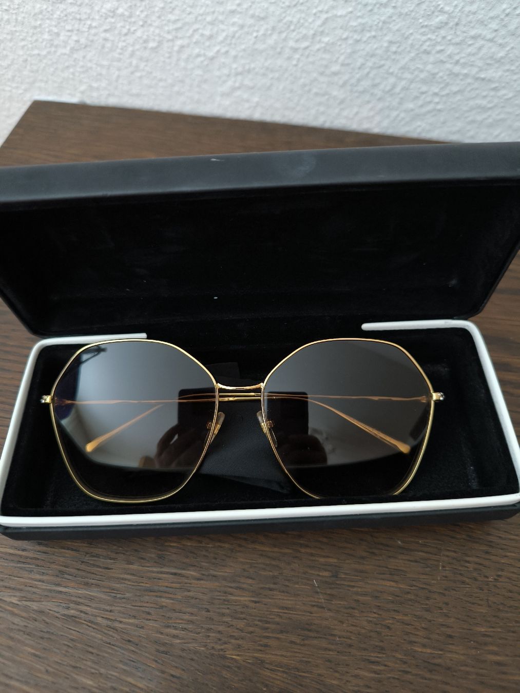 Givenchy Occhiali & Lenti: Givenchy Damen Sonnenbrille mit Case – Nuovo (secondo la descrizione) da Kloten venduto da Olivenbaum2017 2