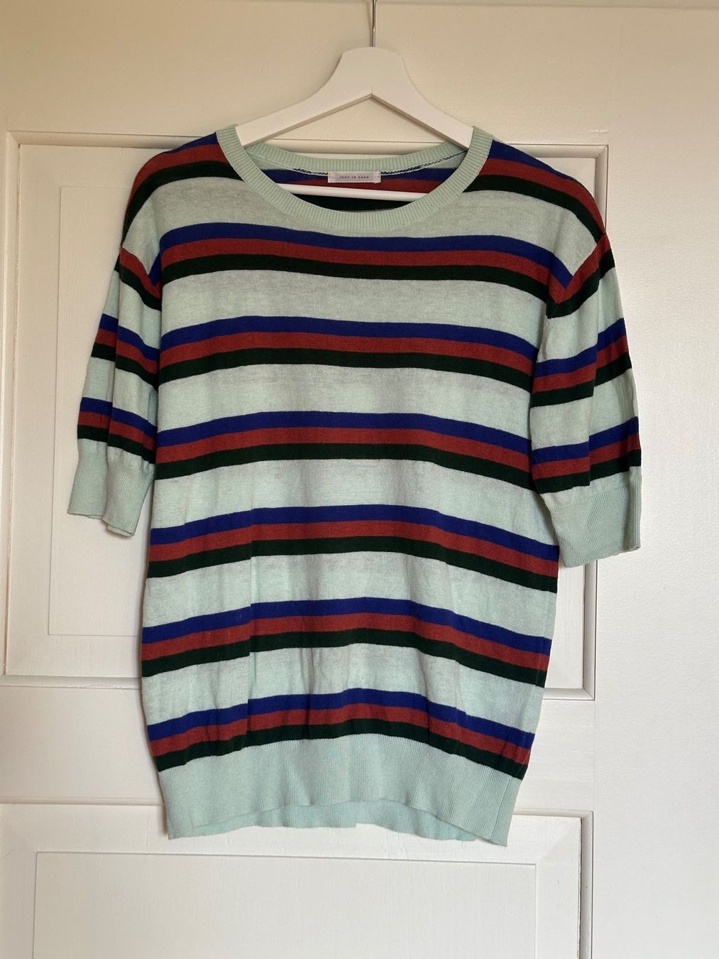 Pulls & Sweat-shirts: Kurzarm Strickpullover von "just in case" – D'occasion à Zürich par Misomi