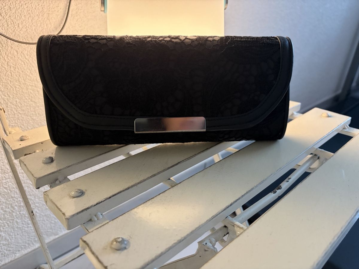 Borse da donna: Schwarze Tasche – Usato da Olten venduto da edona_muslija