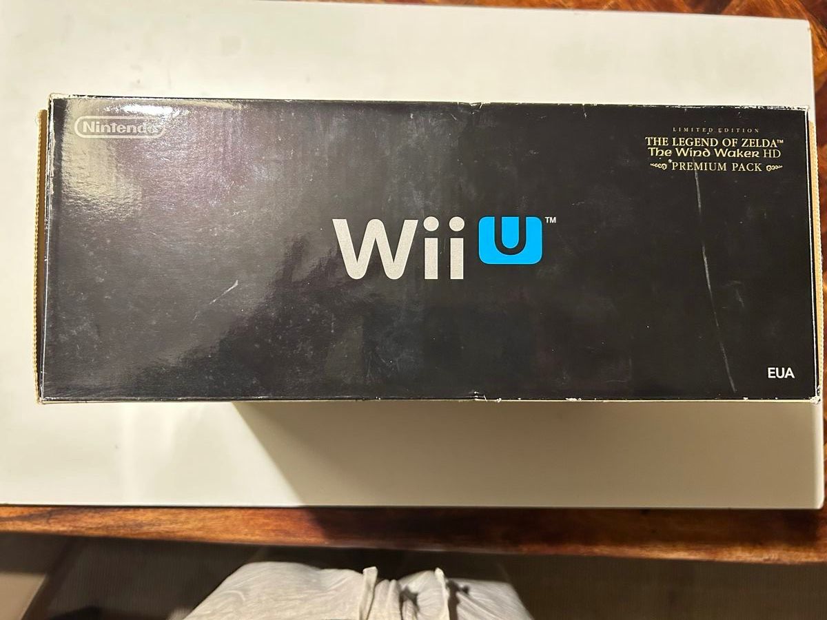 Nintendo Console: Wii U Zelda Wind Waker complete, état Collection. – Usato da Pully venduto da PongDayOne 3
