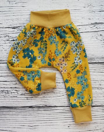 Fleece Pumphose mit Blumen 74/80 - NEU