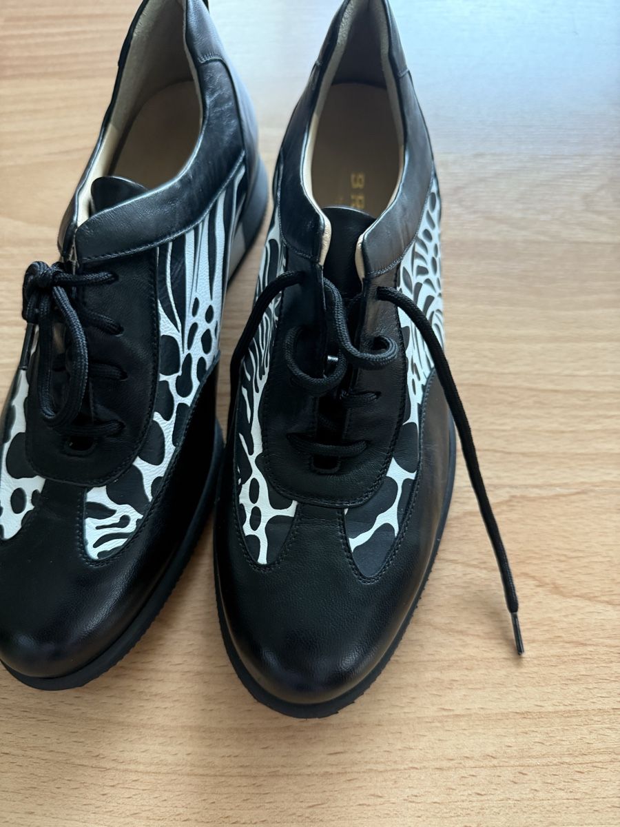 Scarpe da uomo: Brunate-Leather Shoes,Size 39.5 – Nuovo (secondo la descrizione) da Zürich venduto da son_lyv6 2