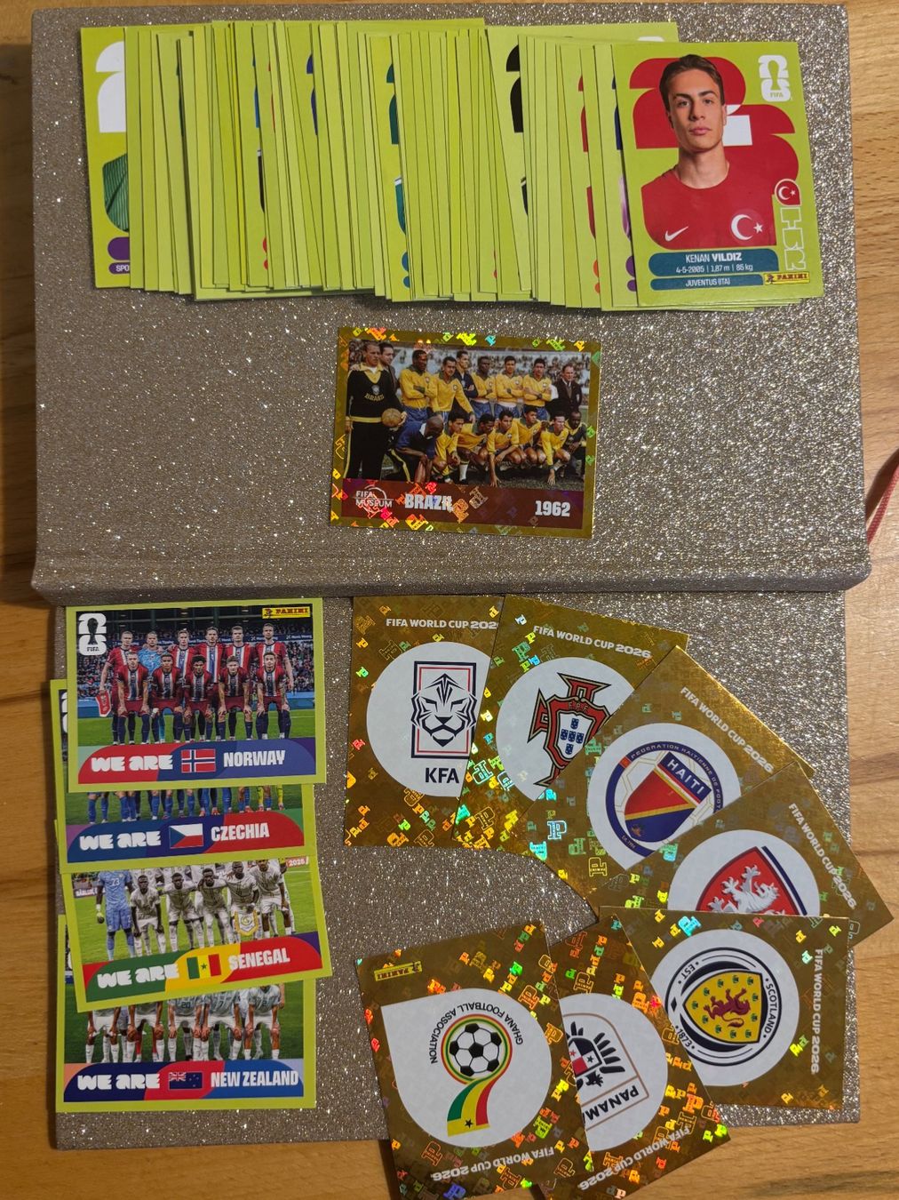 Panini Carte collezionabili: 70+ Panini mit 1FWC, 7 Flaggen, 4 Mannschaften – Nuovo (secondo la descrizione) da Bülach venduto da eleni.anna