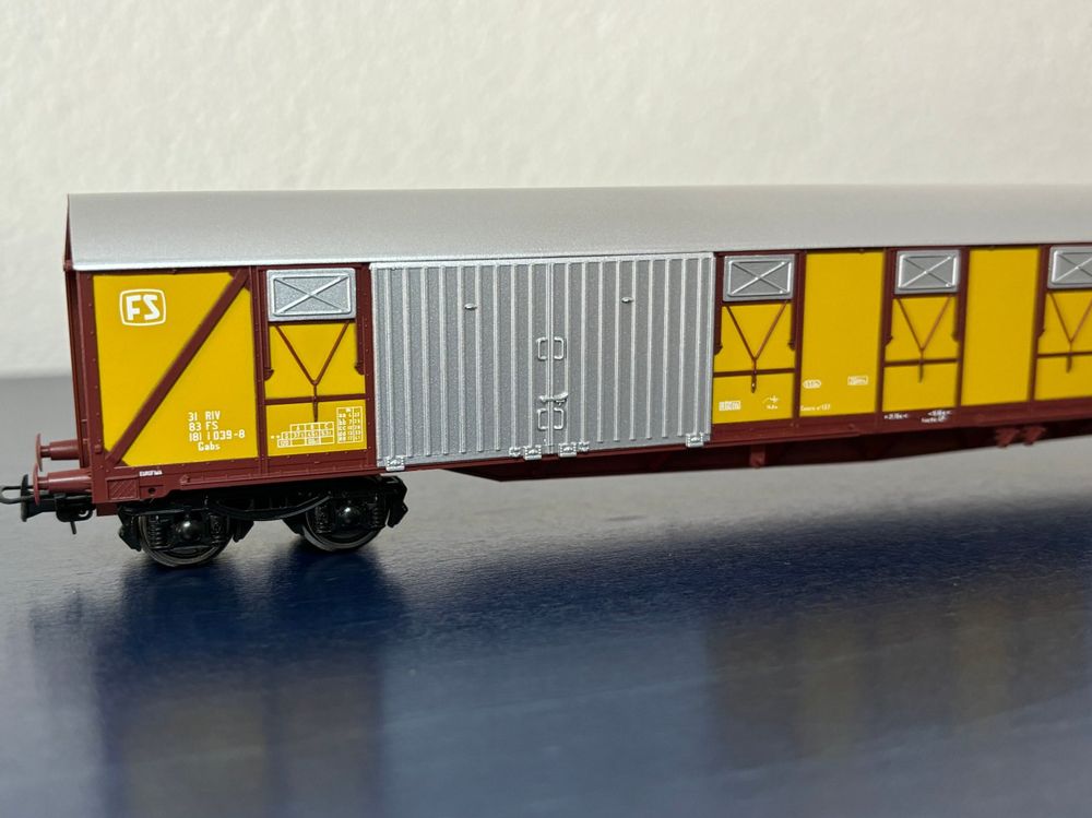 FS Gabs couvert long portes alu, jaune miel, FS téléviseur (Neu (gemäss ...