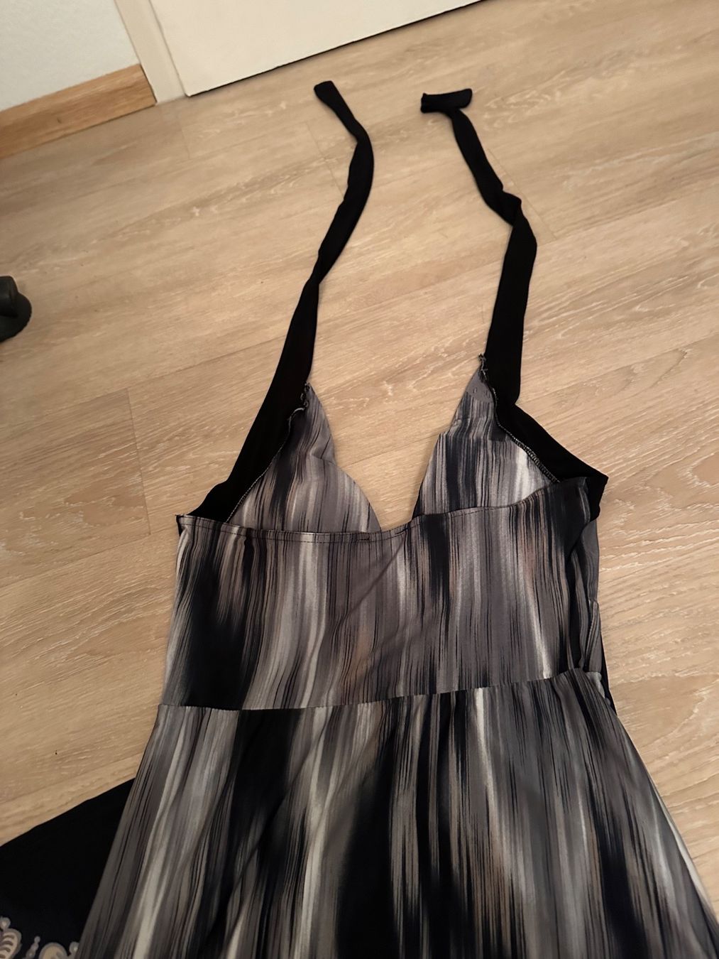 Vestiti: Sommerkleid schulterfrei Gr36 – Usato da Basel venduto da Ivana_4 6