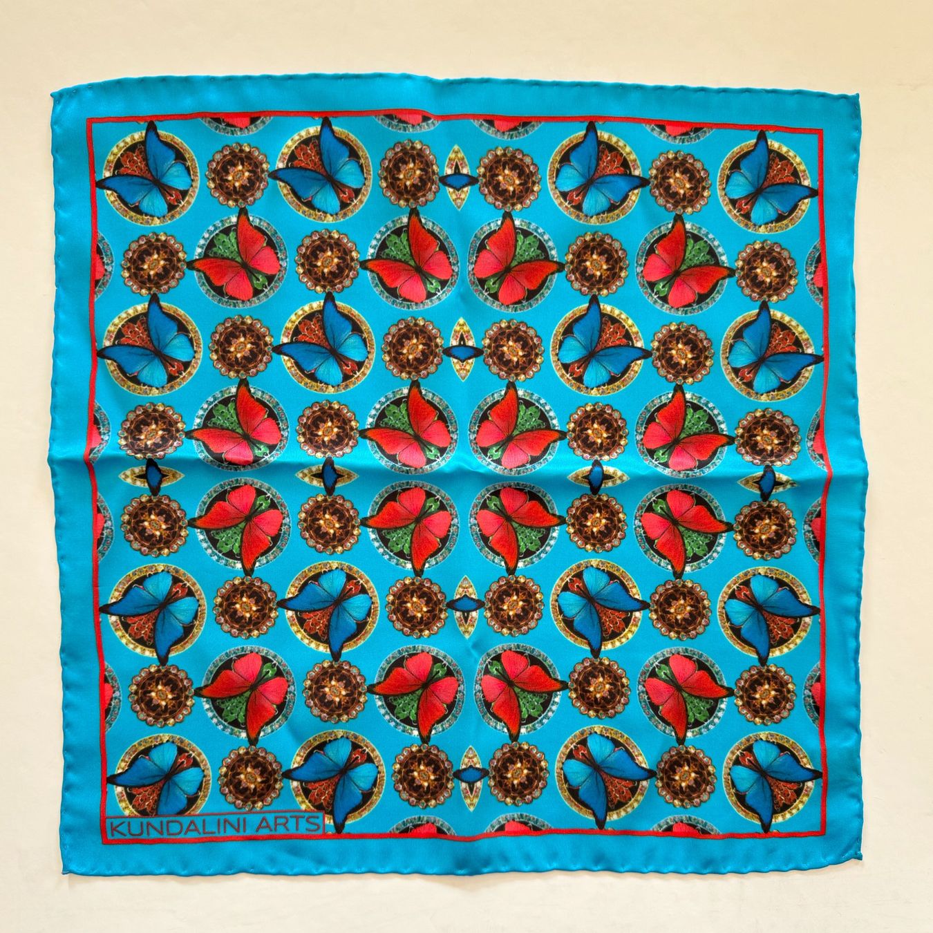 Altro in  Abbigliamento & Accessori: Butterfly Silk Pocket Square, Blue – Nuovo (secondo la descrizione) da Zürich venduto da kasiaf