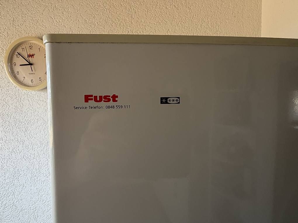 Frigoriferi: Kühlschrank mit TK – Usato da Amriswil venduto da Real01 3