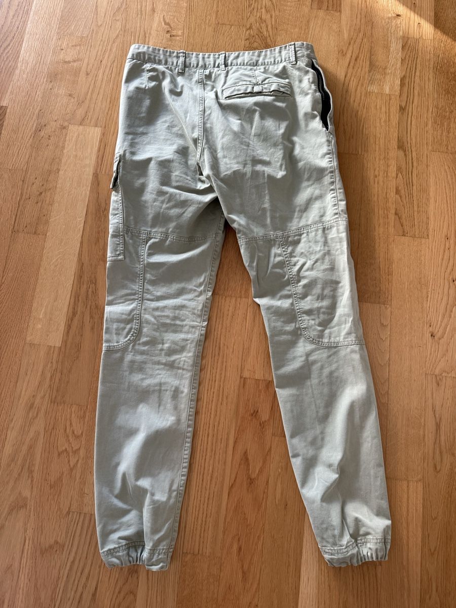 Stone Island Pantaloni: Stone Island Cargo W31 – Usato da Recherswil venduto da Noname1 3