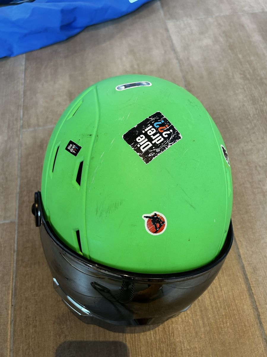Casques: Snowboard-/Skihelm – D'occasion à Ottoberg par aci_lq2w 1