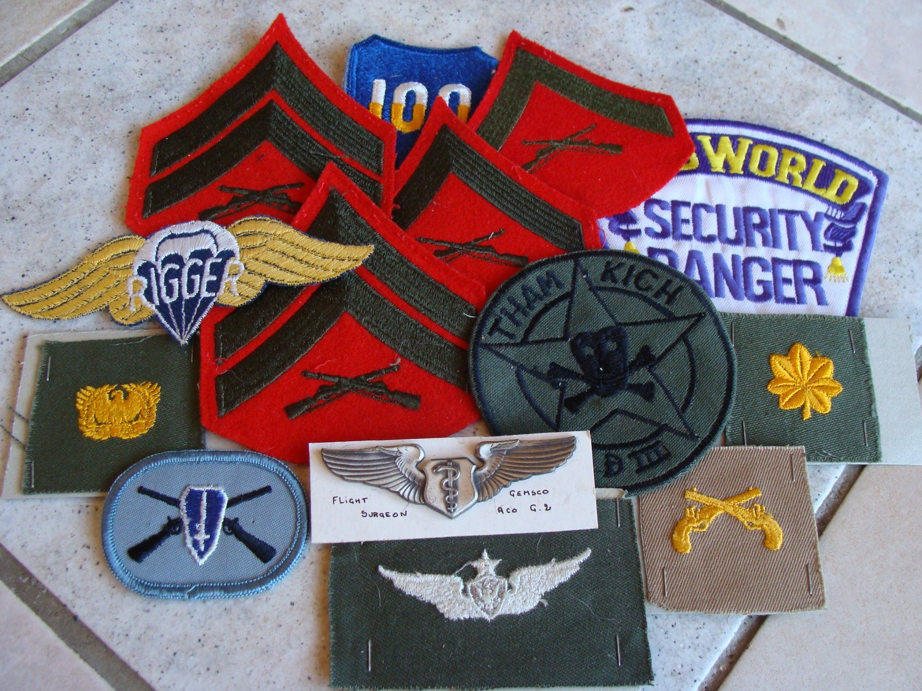 Placchette & Badge: Militaire, lot US ancien – Usato da Cuarny venduto da hen_g7hn