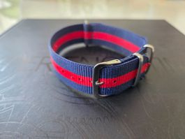 Textil-Nato-Armband für Uhren – Blau/Rot, 22 mm