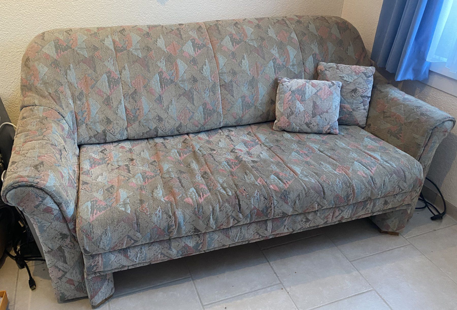 Pfister Divani: Bettsofa mit 2 Sesseln – Usato da Schneisingen venduto da Wyma