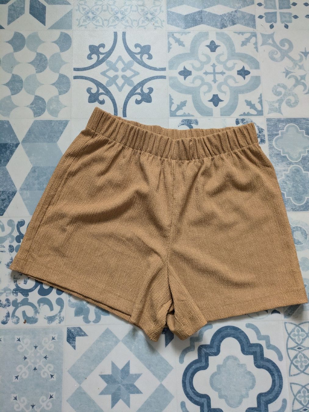 Pantaloni: Lockere Crinkle- Shorts, Grösse S – Nuovo (secondo la descrizione) da Schwyz venduto da Magdalena86 2