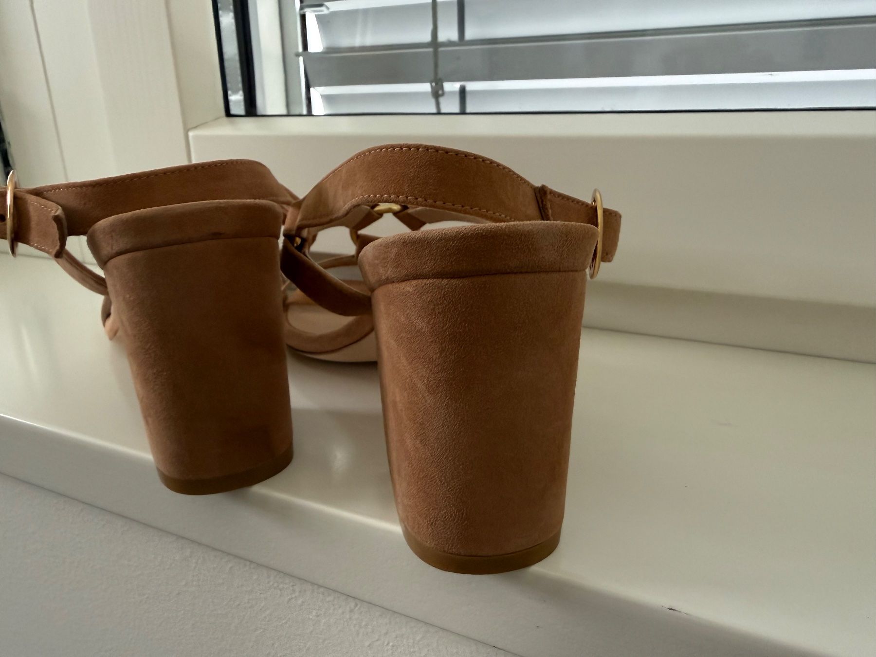 Stuart Weitzman Scarpe da donna: Stuart Weitzman Sandaletten Gr. 38 – Nuovo (secondo la descrizione) da Balzers venduto da Lissi57 2
