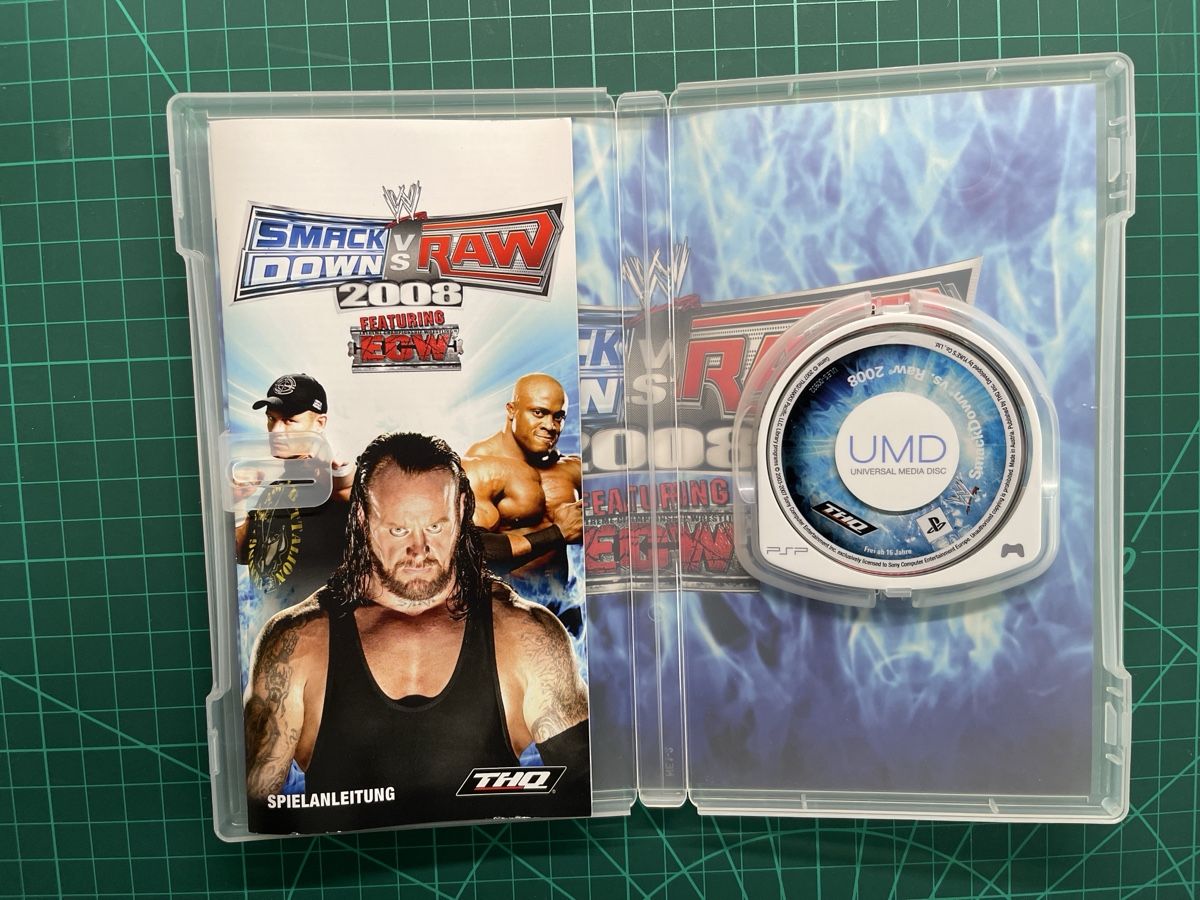 Sony Jeux: WWE SmackDown vs. Raw 2008 PSP  – D'occasion à Killwangen par cherubim13 2