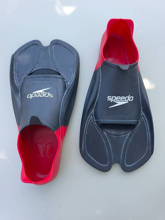 Pinne, Maschere & Boccagli: Speedo BioFUSE Trainingsflossen  Gr. 4446 – Usato da Zürich venduto da Discololo