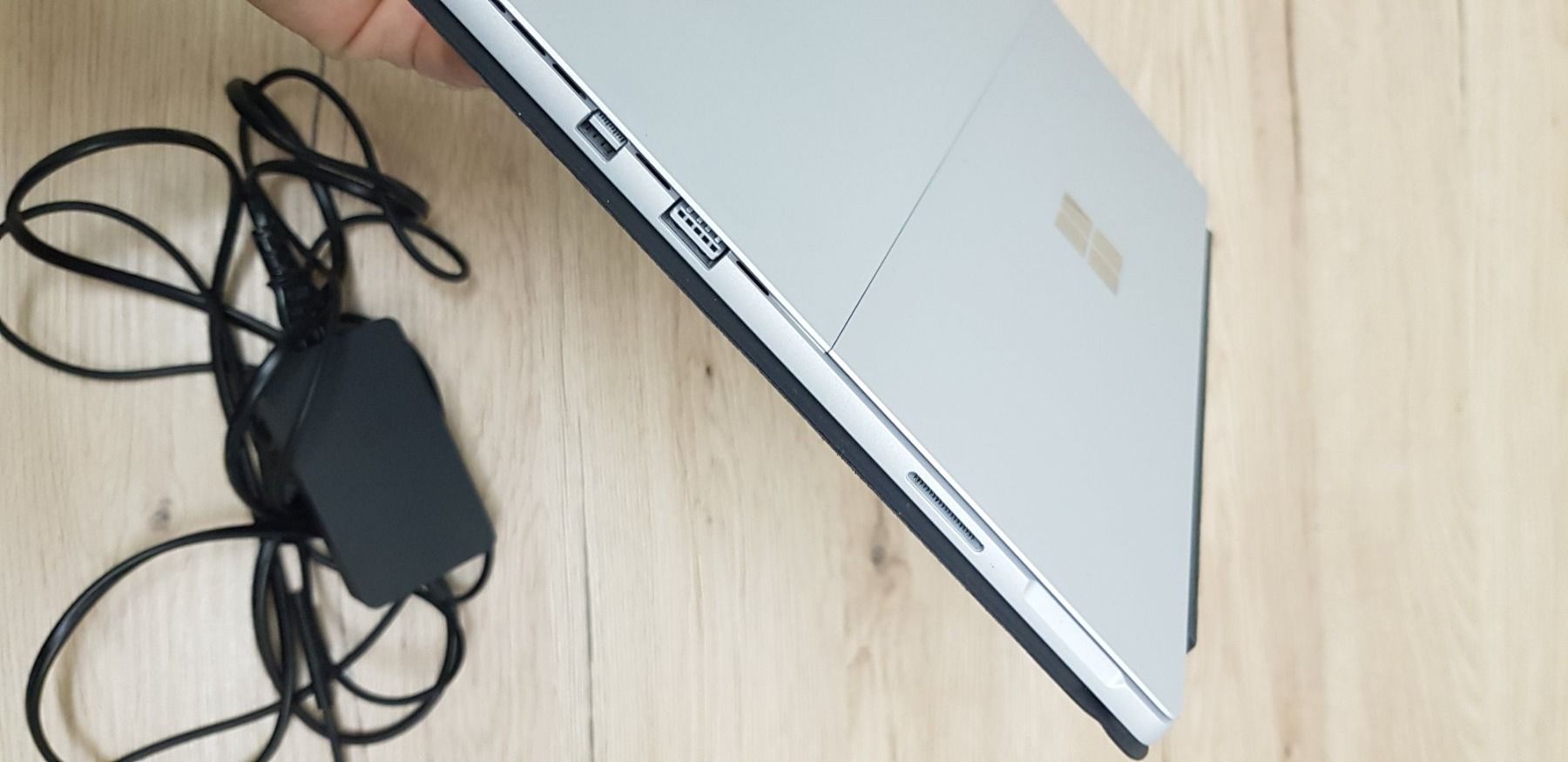 Microsoft Notebook: Microsoft Surface Pro 1796 – Usato da Zürich venduto da fiat72 4