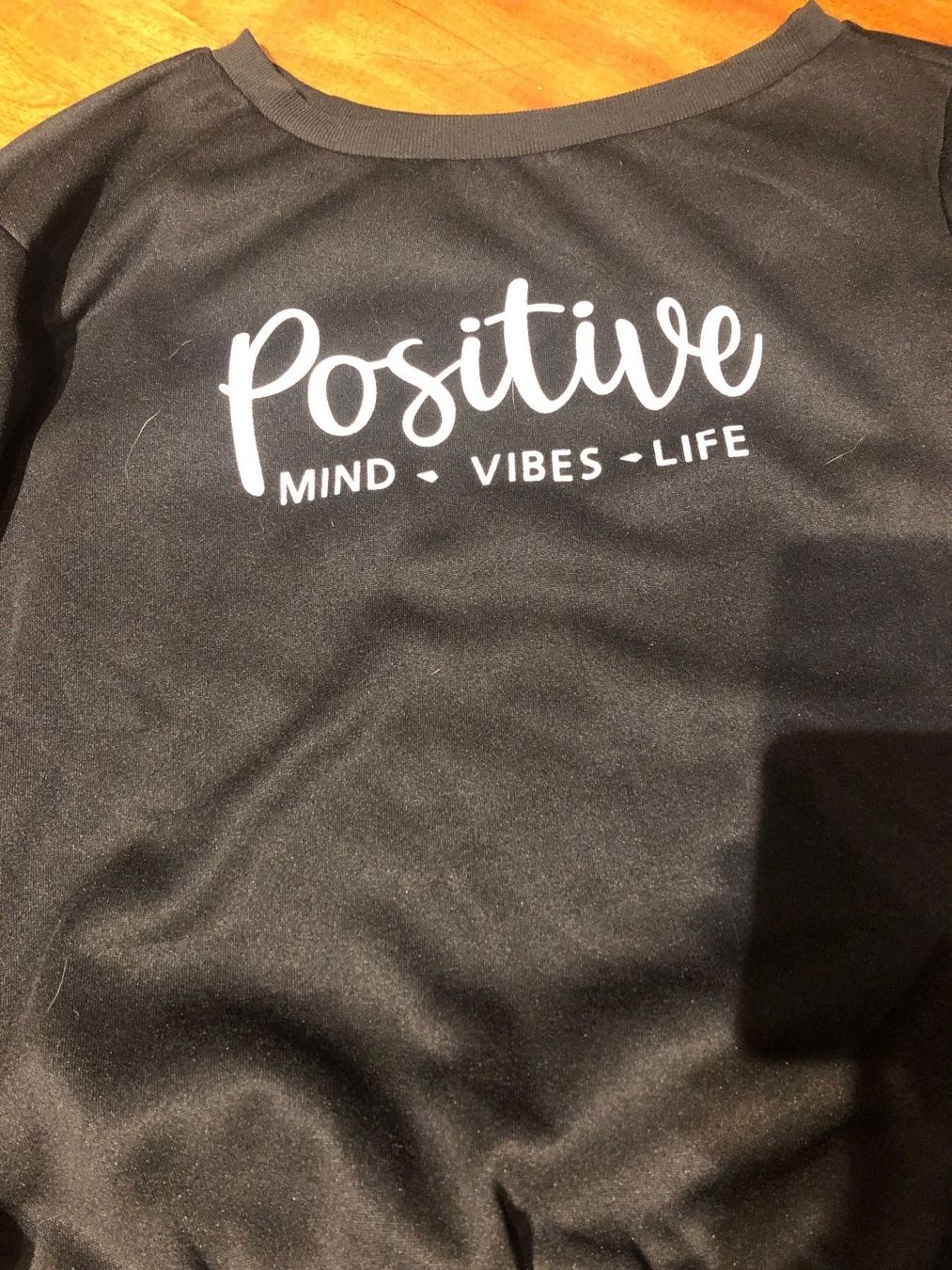 Maglioni & Felpe: Schwarzer Pulli "Positive Vibes" Gr. M – Usato da Andwil SG venduto da schmei 1