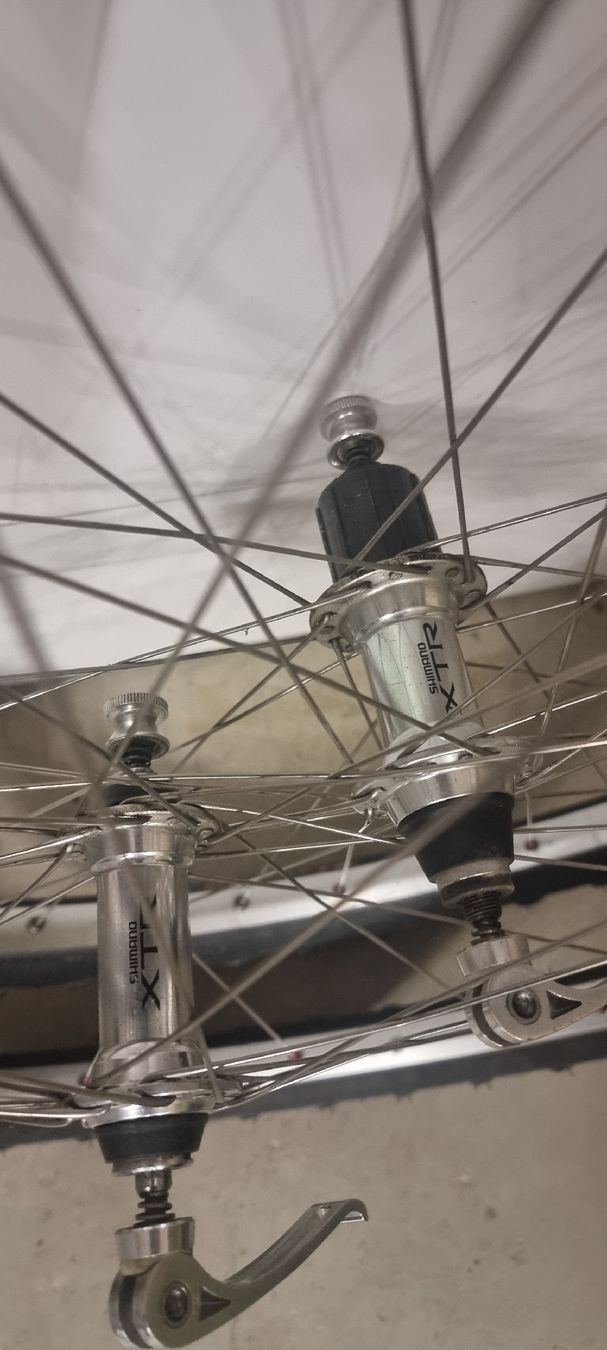 Shimano Pezzi di ricambio: Shimano XTR M910 Laufradsatz  – Usato da Seon venduto da Stibinio