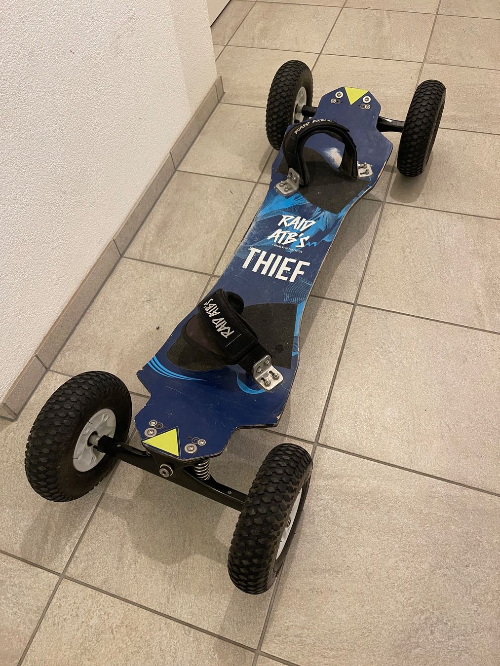 Skateboards: Raid ATB‘s Thief Mountainboard Landboard Kite – Usato da Naters venduto da tob_6x2m