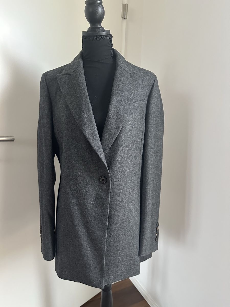 Brunello Cucinelli Giacche: Brunello Cucinelli grey flannel blazer - IT44 - never worn – Nuovo (secondo la descrizione) da Langnau am Albis venduto da bar_ml6k
