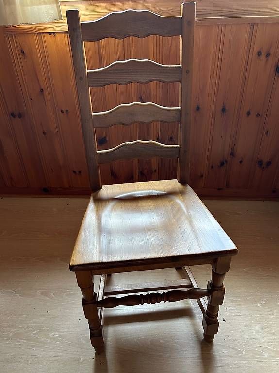 Tables: Table en très bon état  – D'occasion à Sion par mar_s6td 3