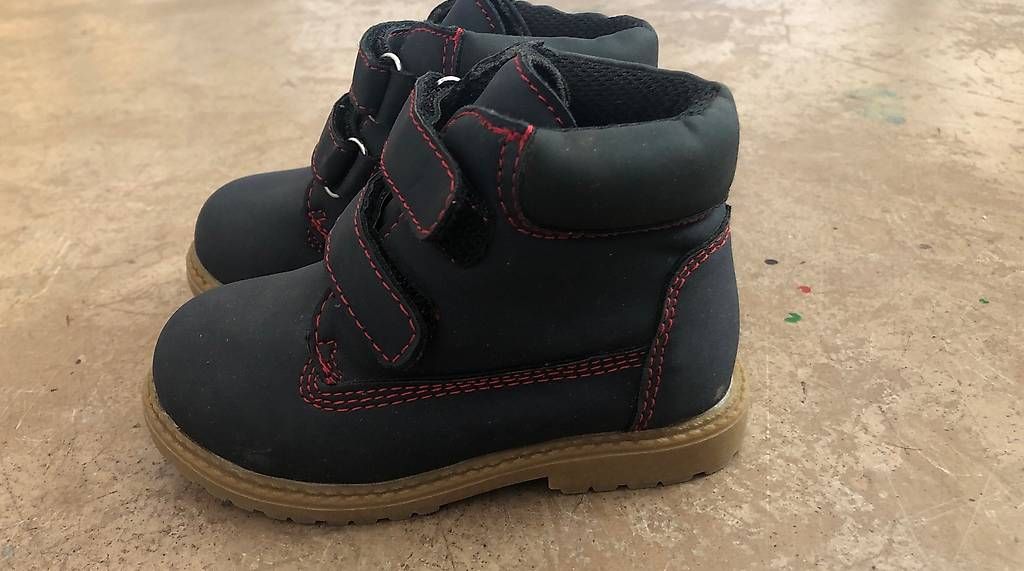 Scarpe da uomo: Schuhe Gr. 23 – Usato da Regensdorf venduto da Piritatti 1